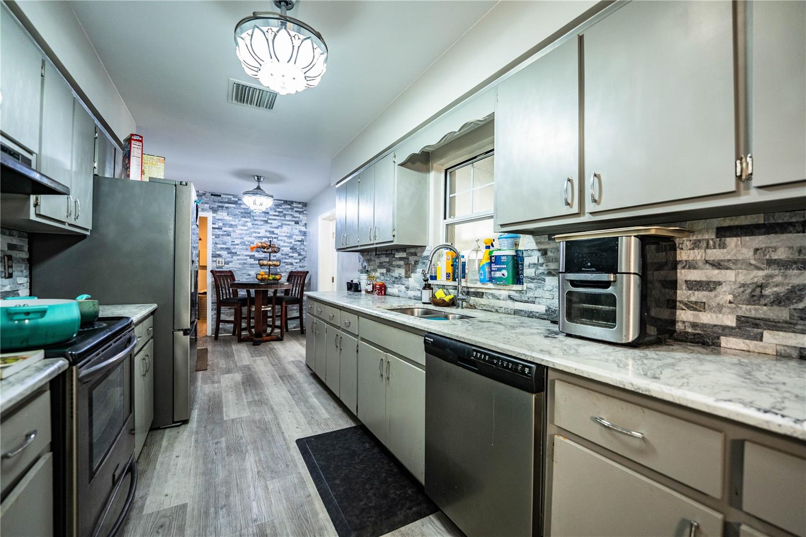 FLANIGAN C R SUB - Residential