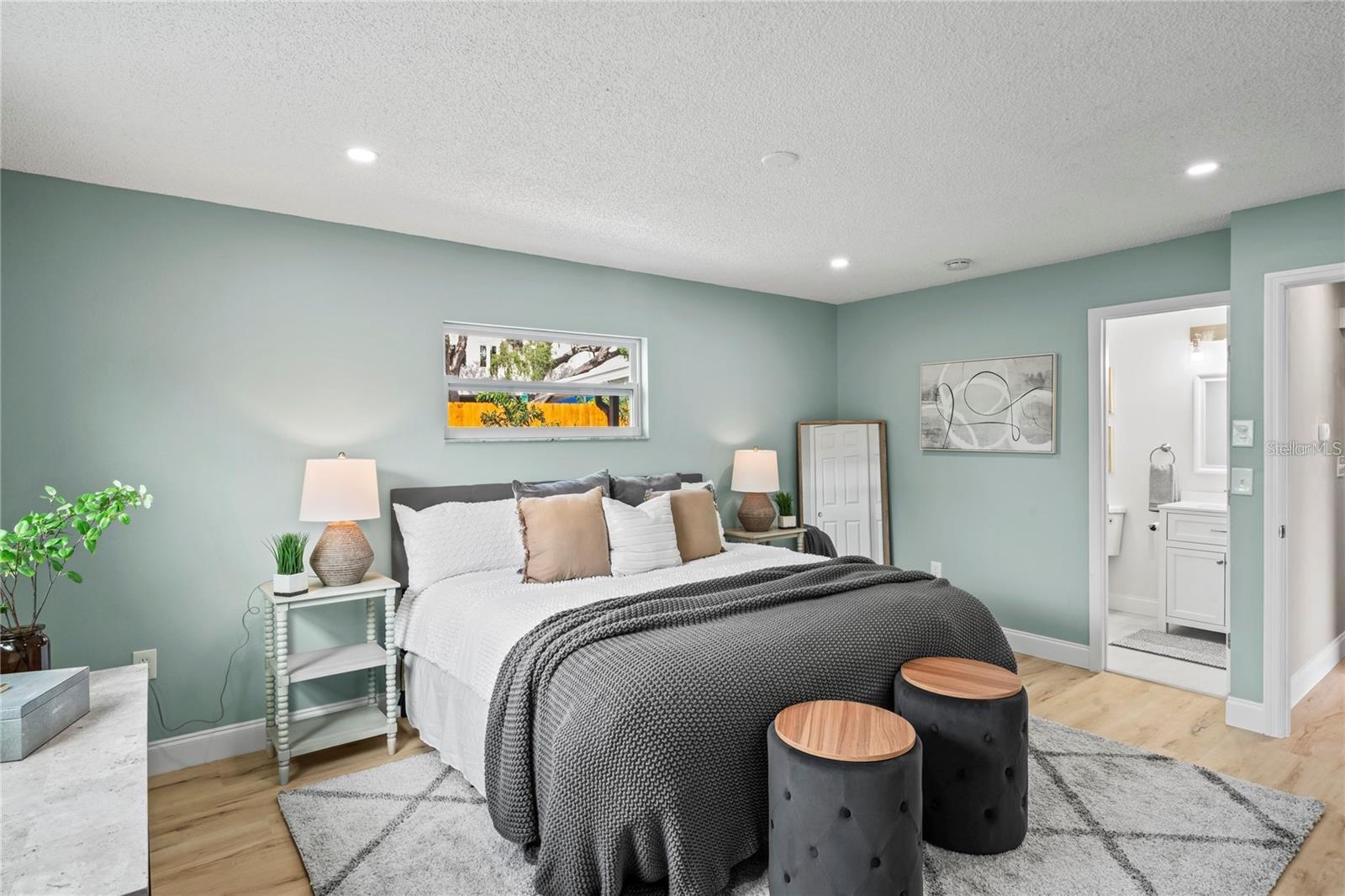 RIDGEWOOD - Residential