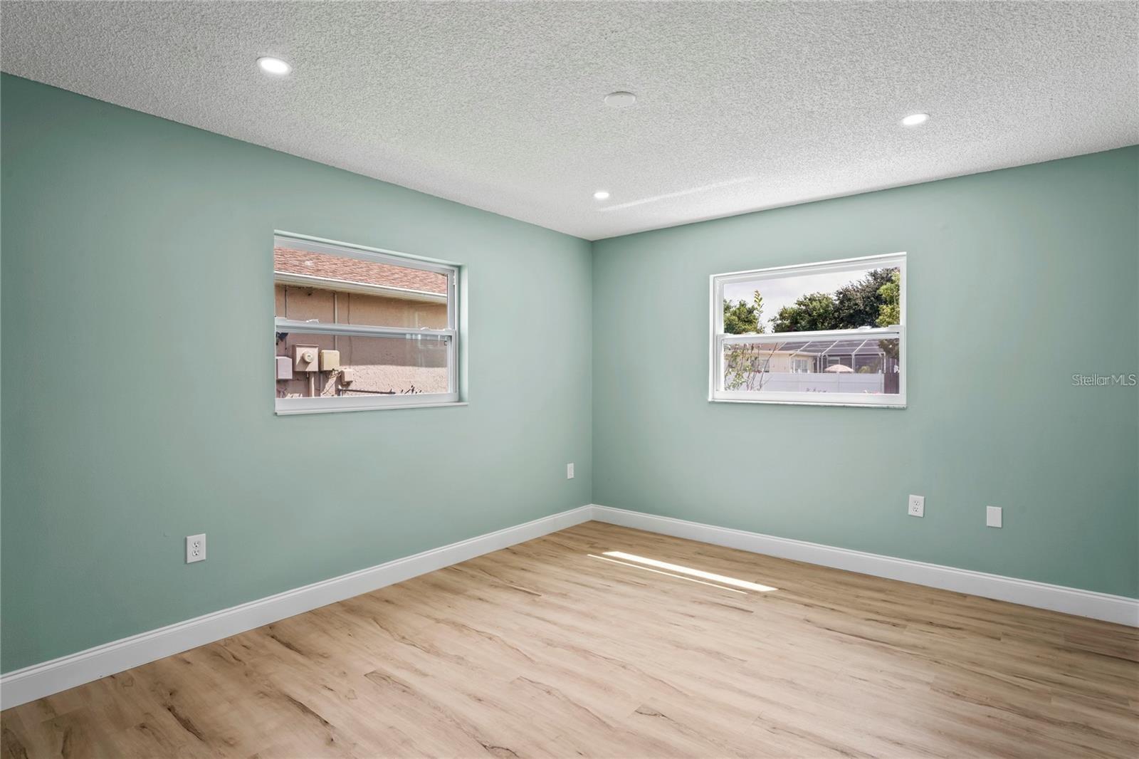 RIDGEWOOD - Residential