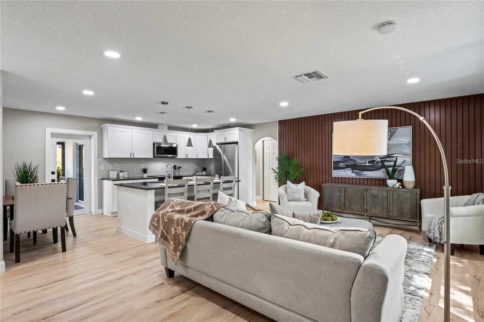 RIDGEWOOD - Residential