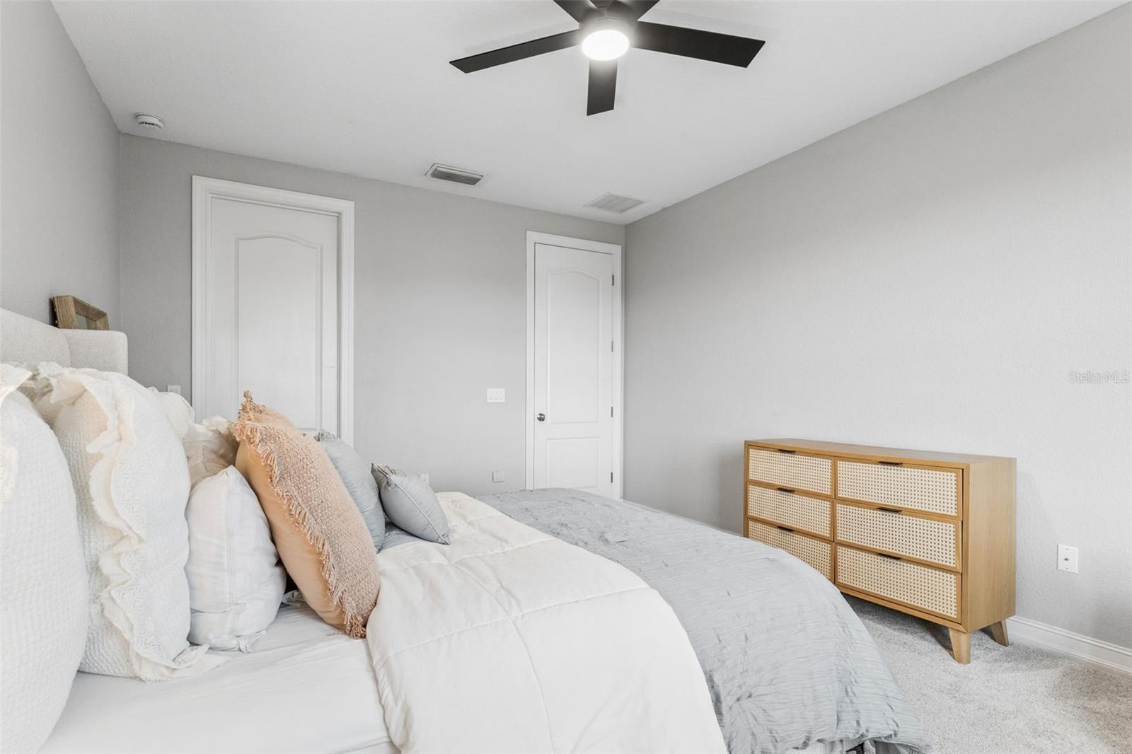 EAGLE CREEK - Residential