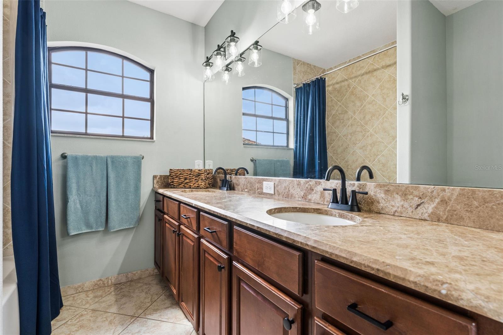 EAGLE CREEK - Residential