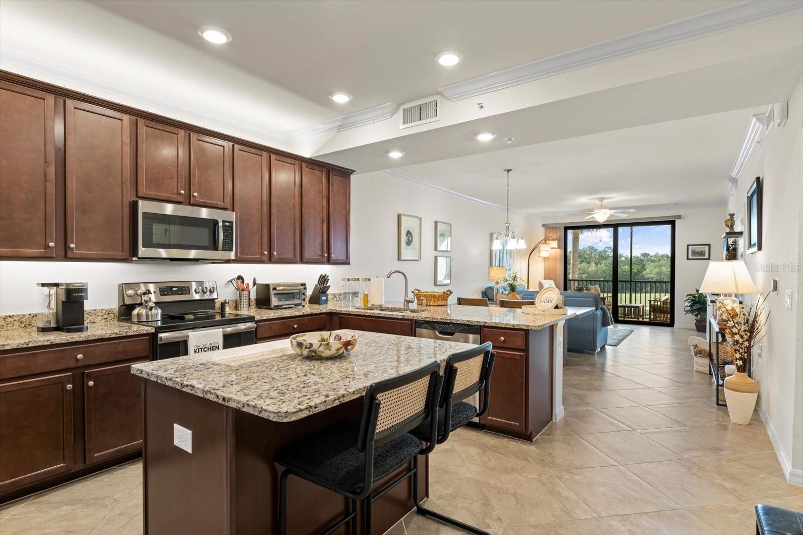 LAKEWOOD NATIONAL - Residential Lease