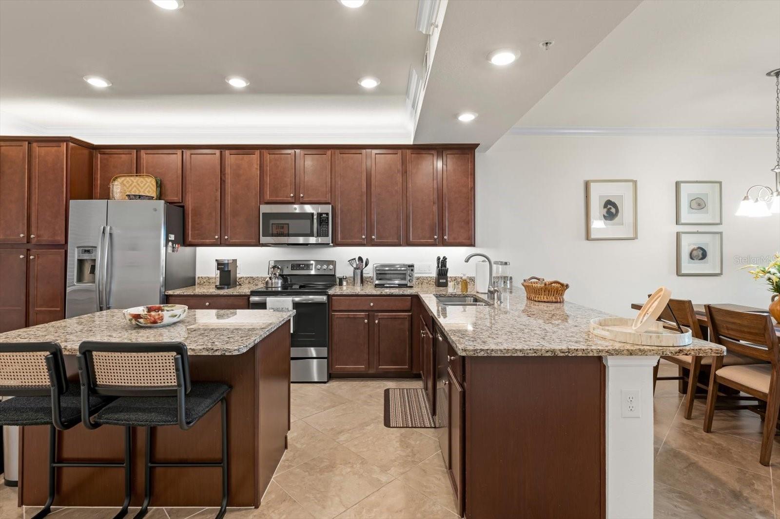 LAKEWOOD NATIONAL - Residential Lease