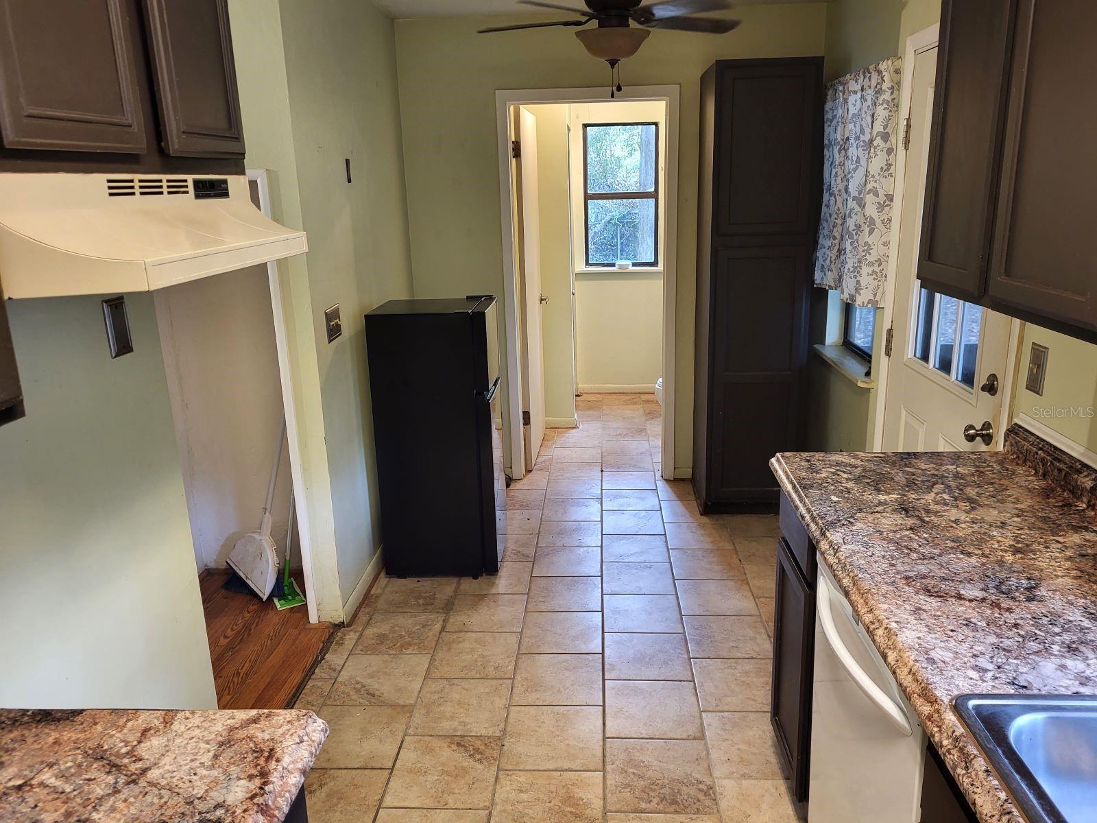 GE FOSTER - Residential