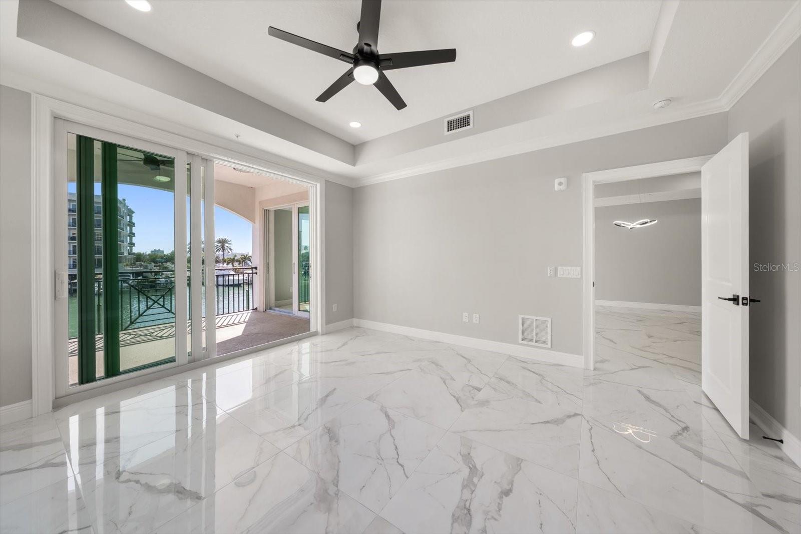 LA BRISA DEL MAR CONDO - Residential