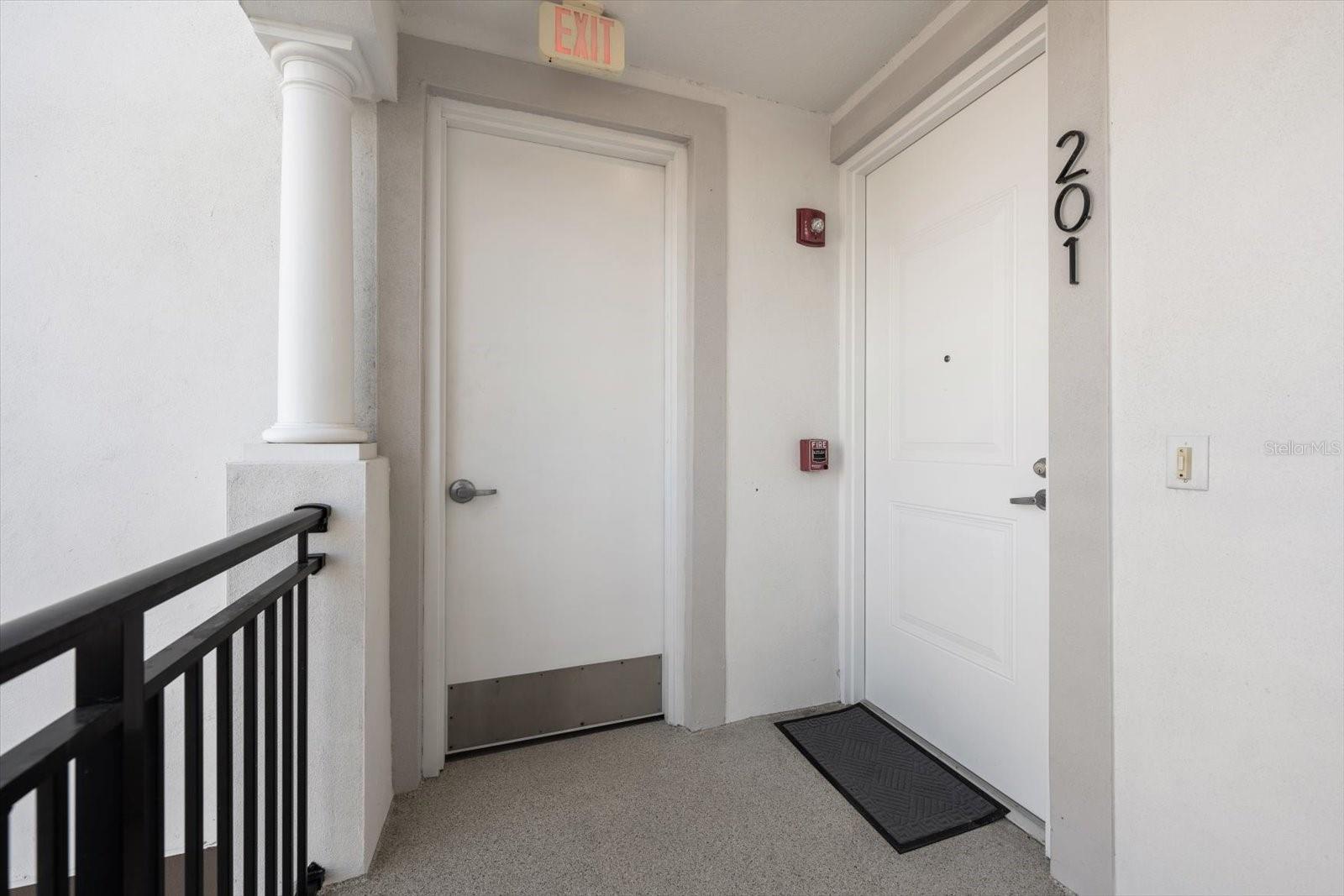 LA BRISA DEL MAR CONDO - Residential