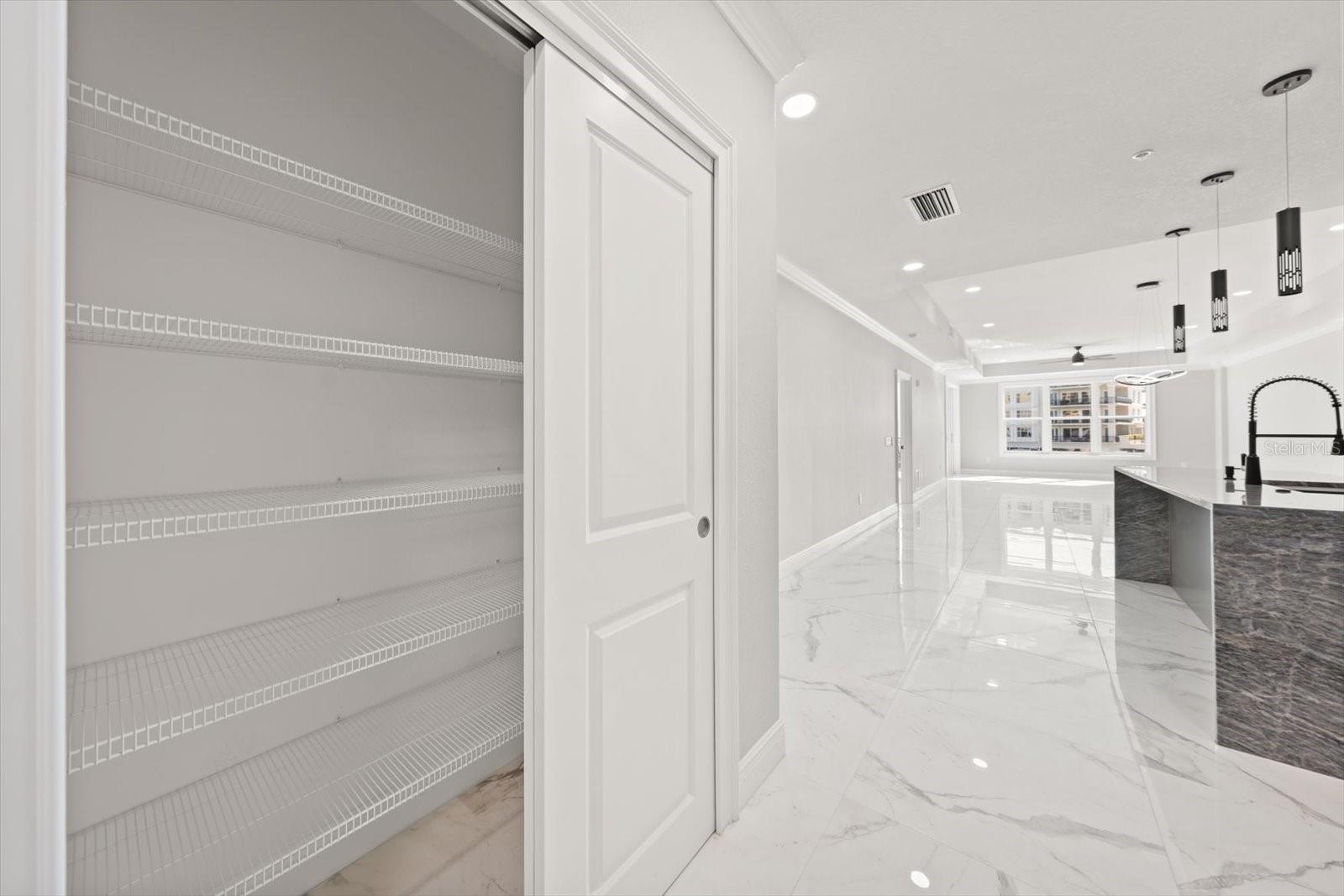 LA BRISA DEL MAR CONDO - Residential