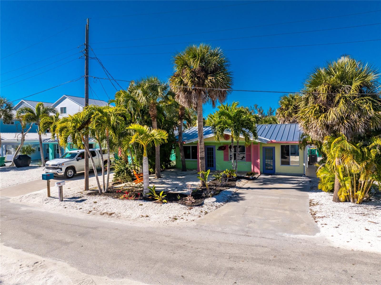 S J CHADWICKS - Residential