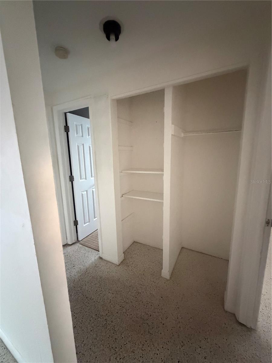 CLEARWOOD SUB 6TH ADD - Residential