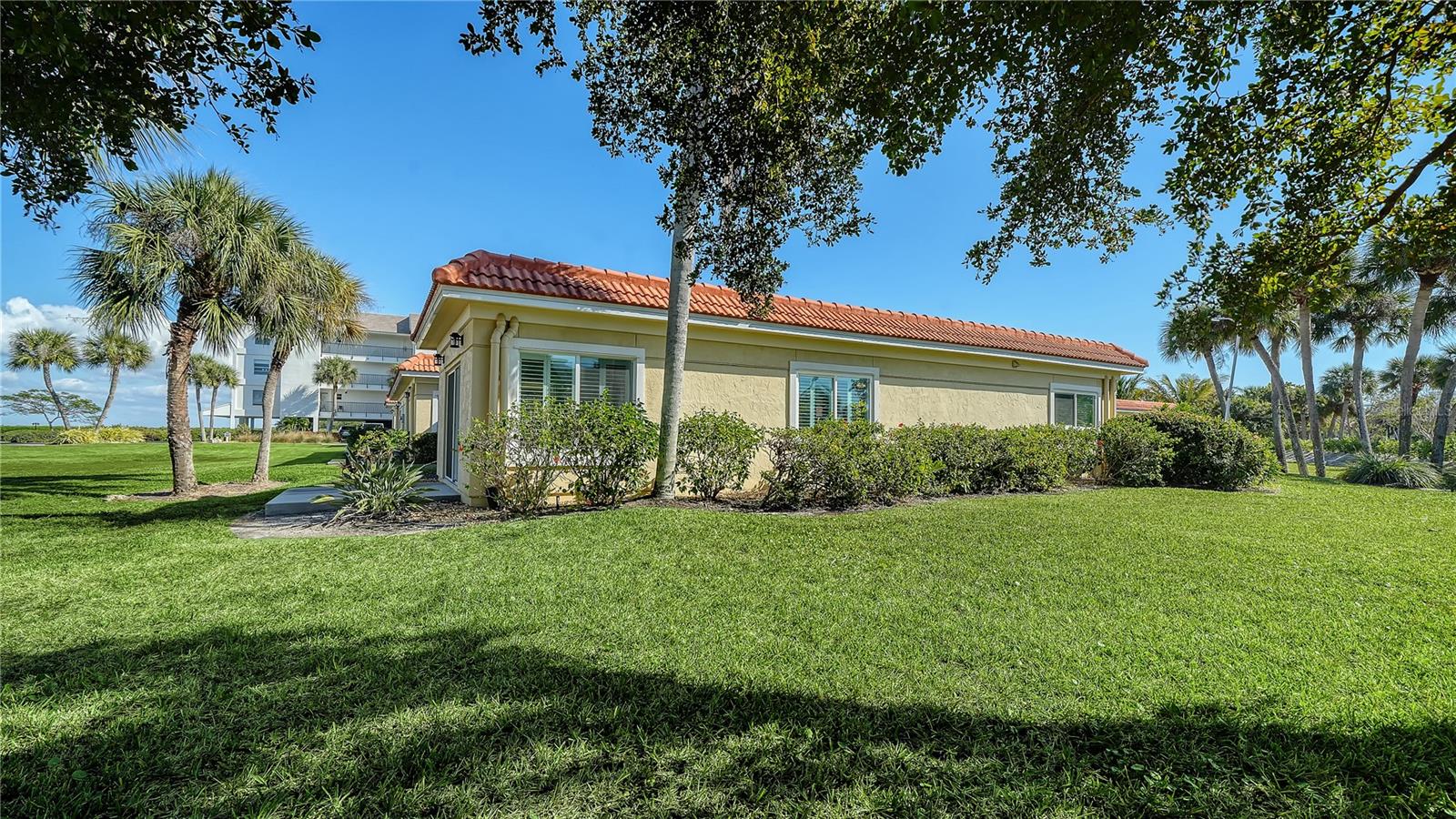 4750 GULF OF MEXICO DRIVE Villa 8