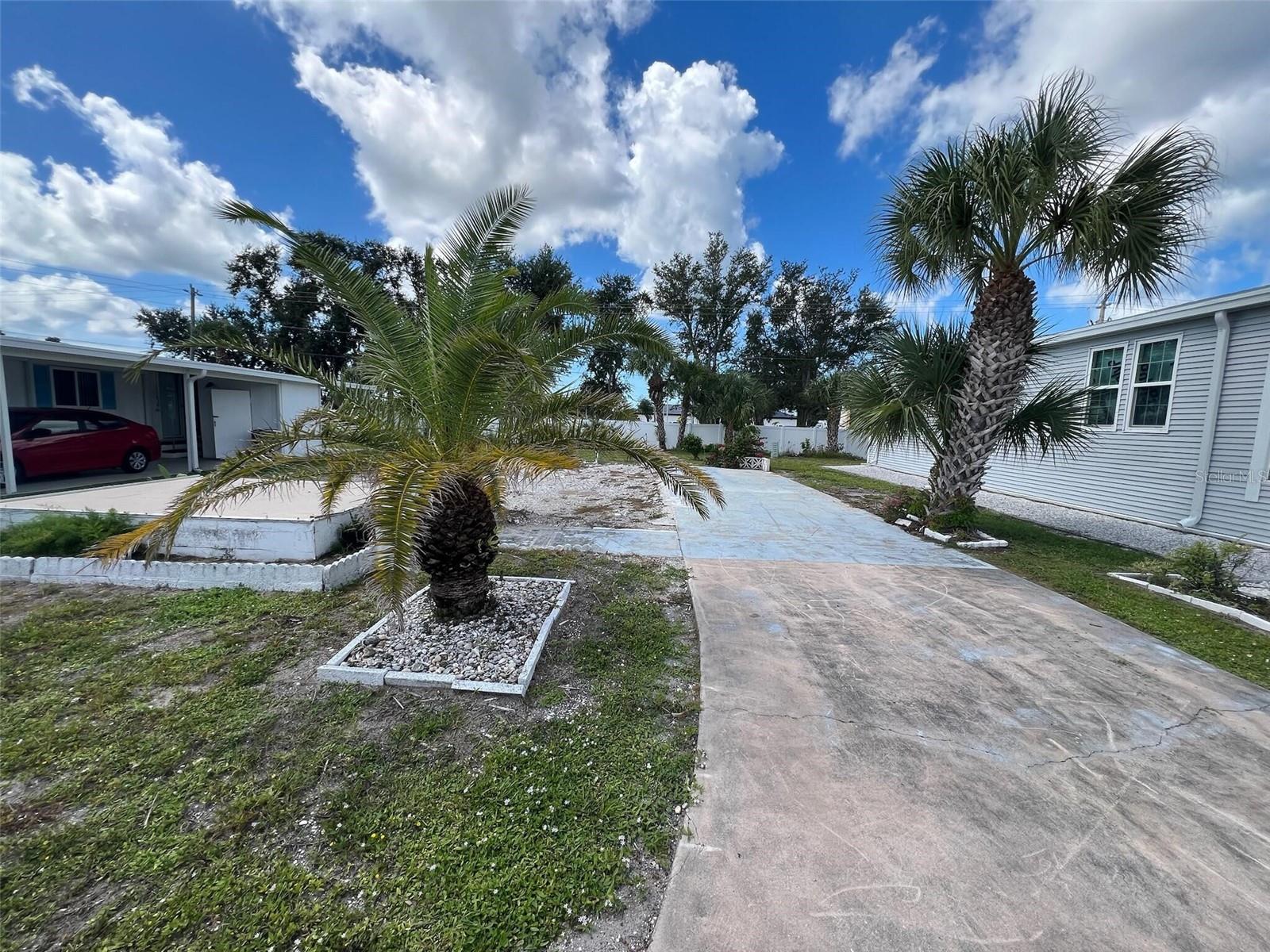 VENICE ISLE - Land