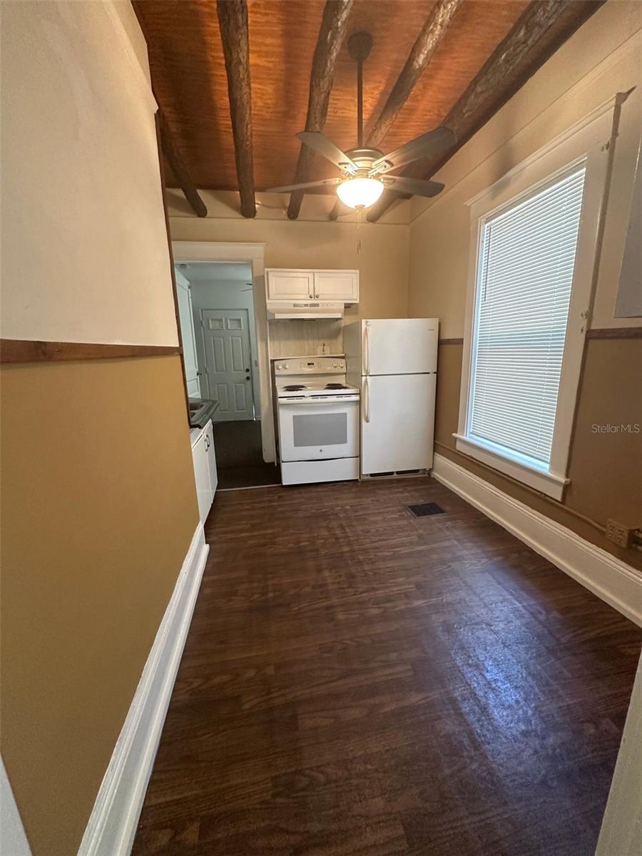 ONEAL & OSBORNS ADD - Residential Lease