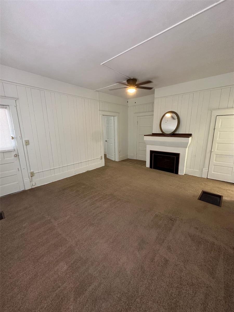 ONEAL & OSBORNS ADD - Residential Lease