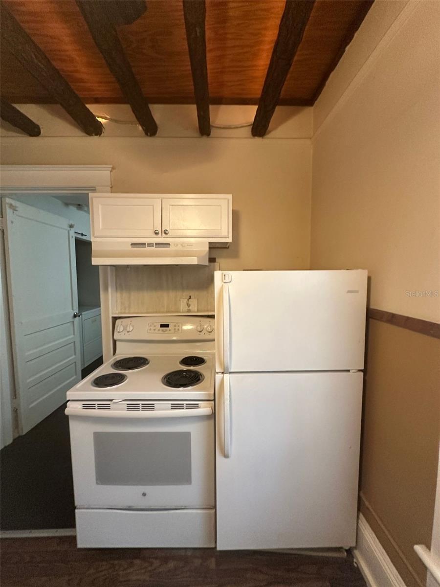 ONEAL & OSBORNS ADD - Residential Lease