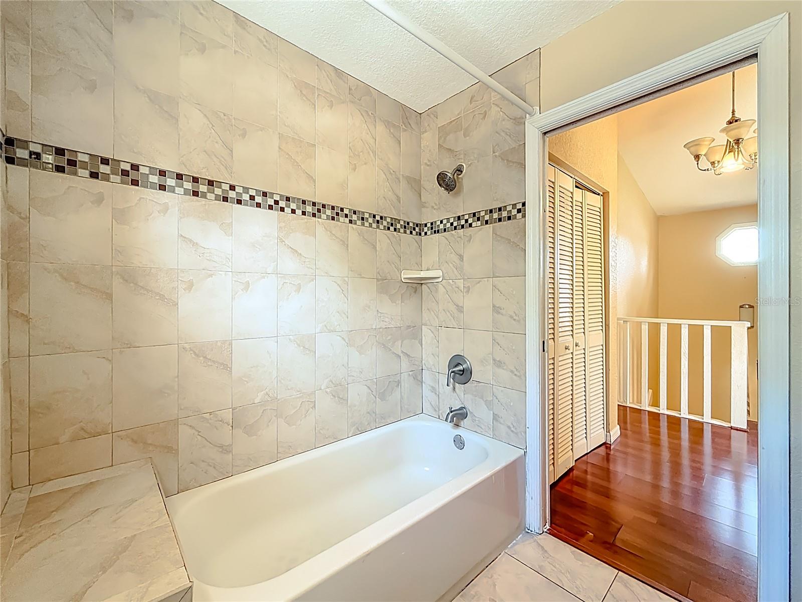 BON CREEK PARK - Residential