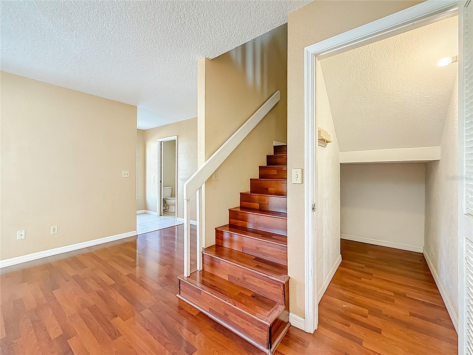 BON CREEK PARK - Residential