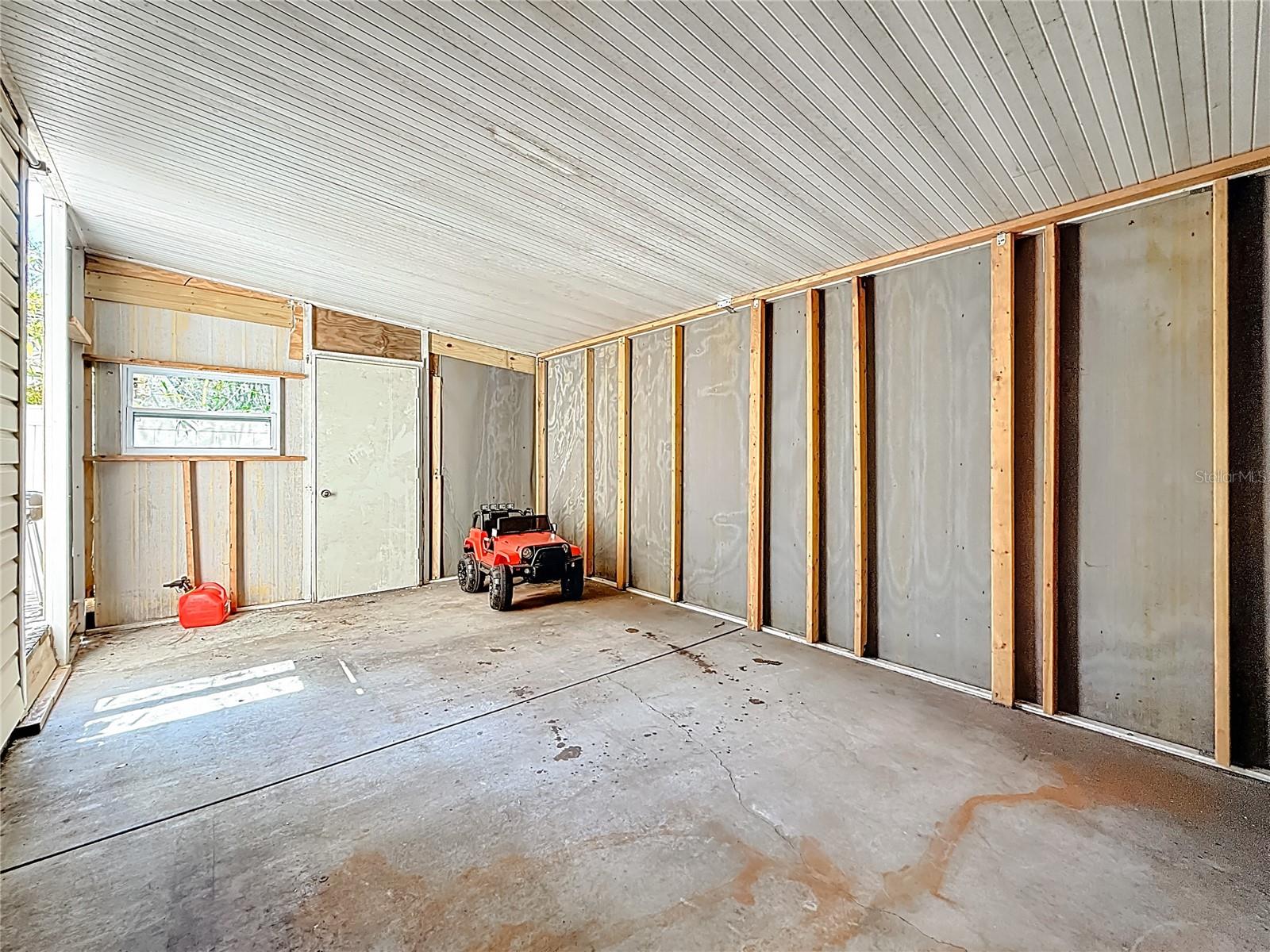 BON CREEK PARK - Residential