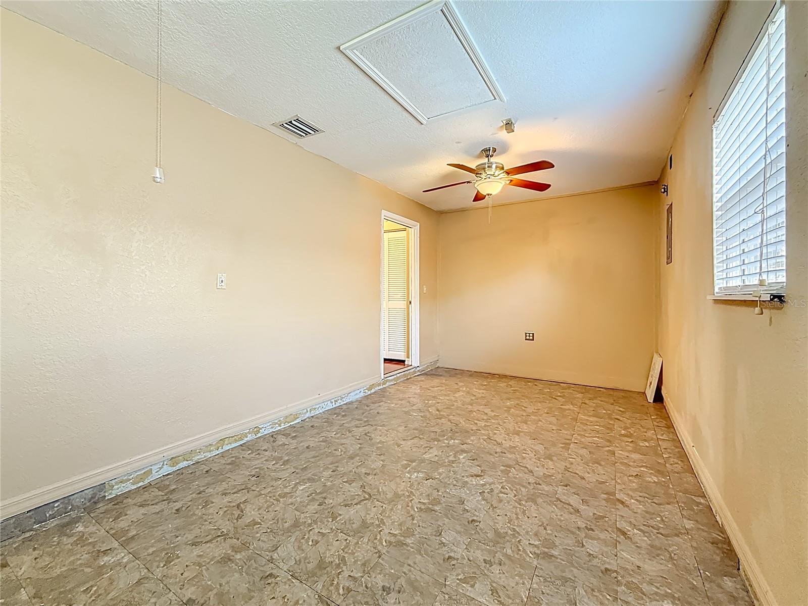 BON CREEK PARK - Residential