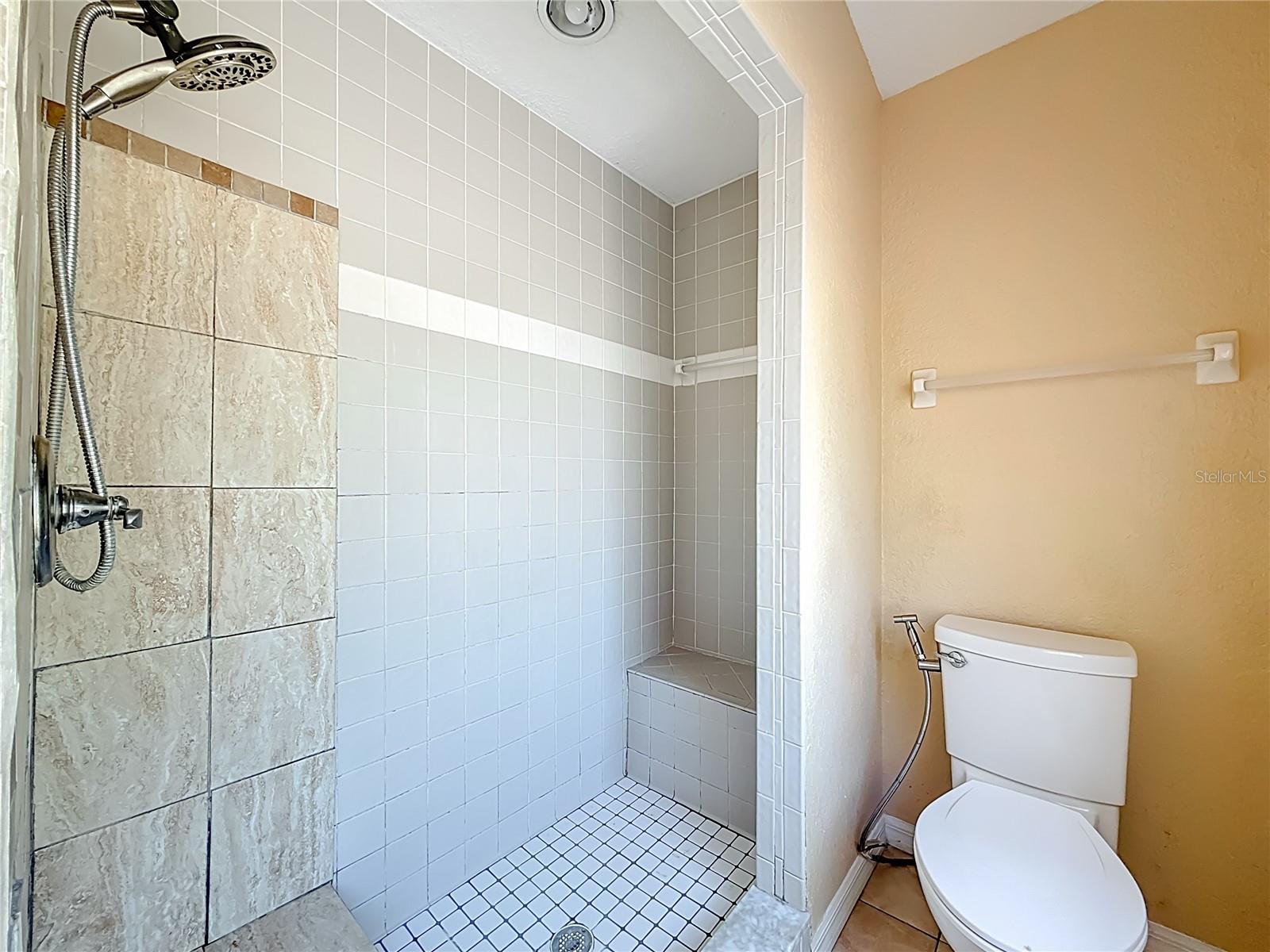 BON CREEK PARK - Residential