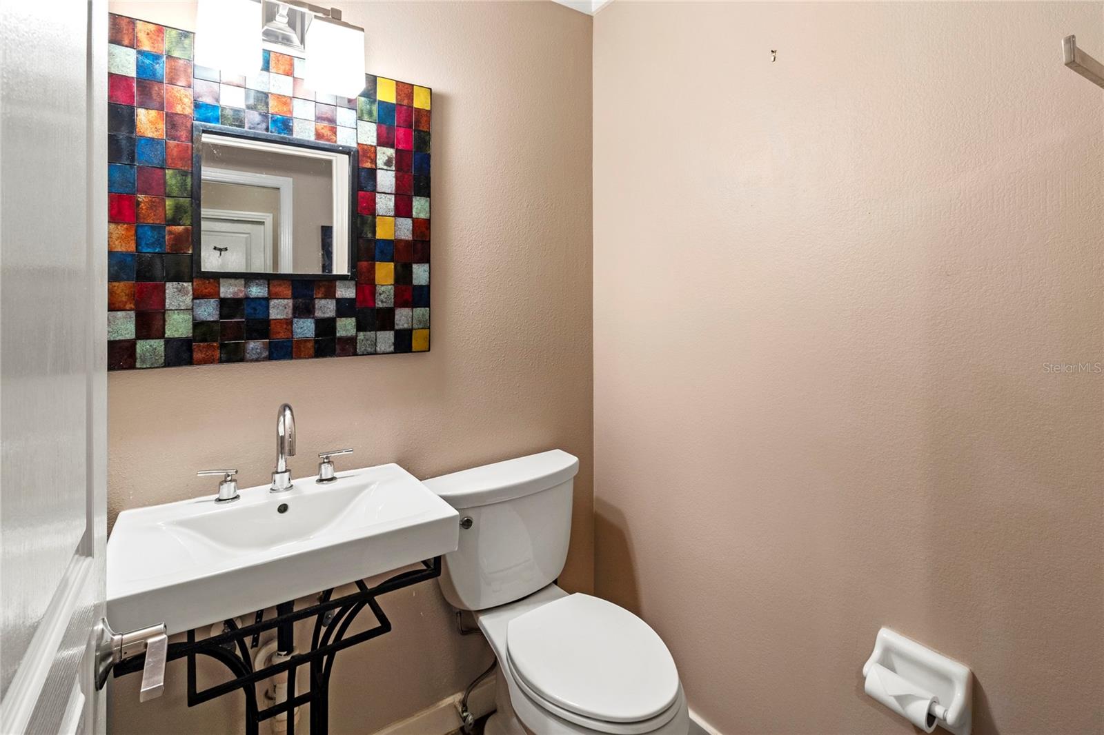 CAPE TOWN VILLAGE - Residential Lease