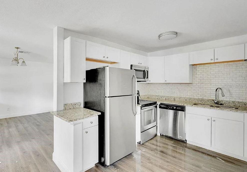 PARK MANOR ESTATES - Residential