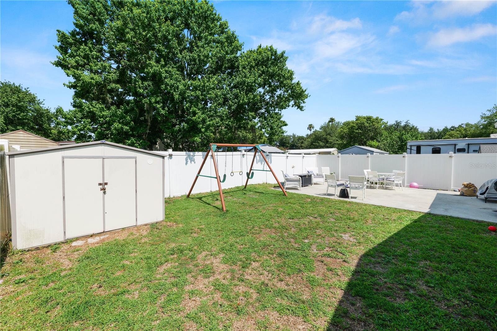 VILLAGE UNIT 04 ADD LAKELAND - Residential