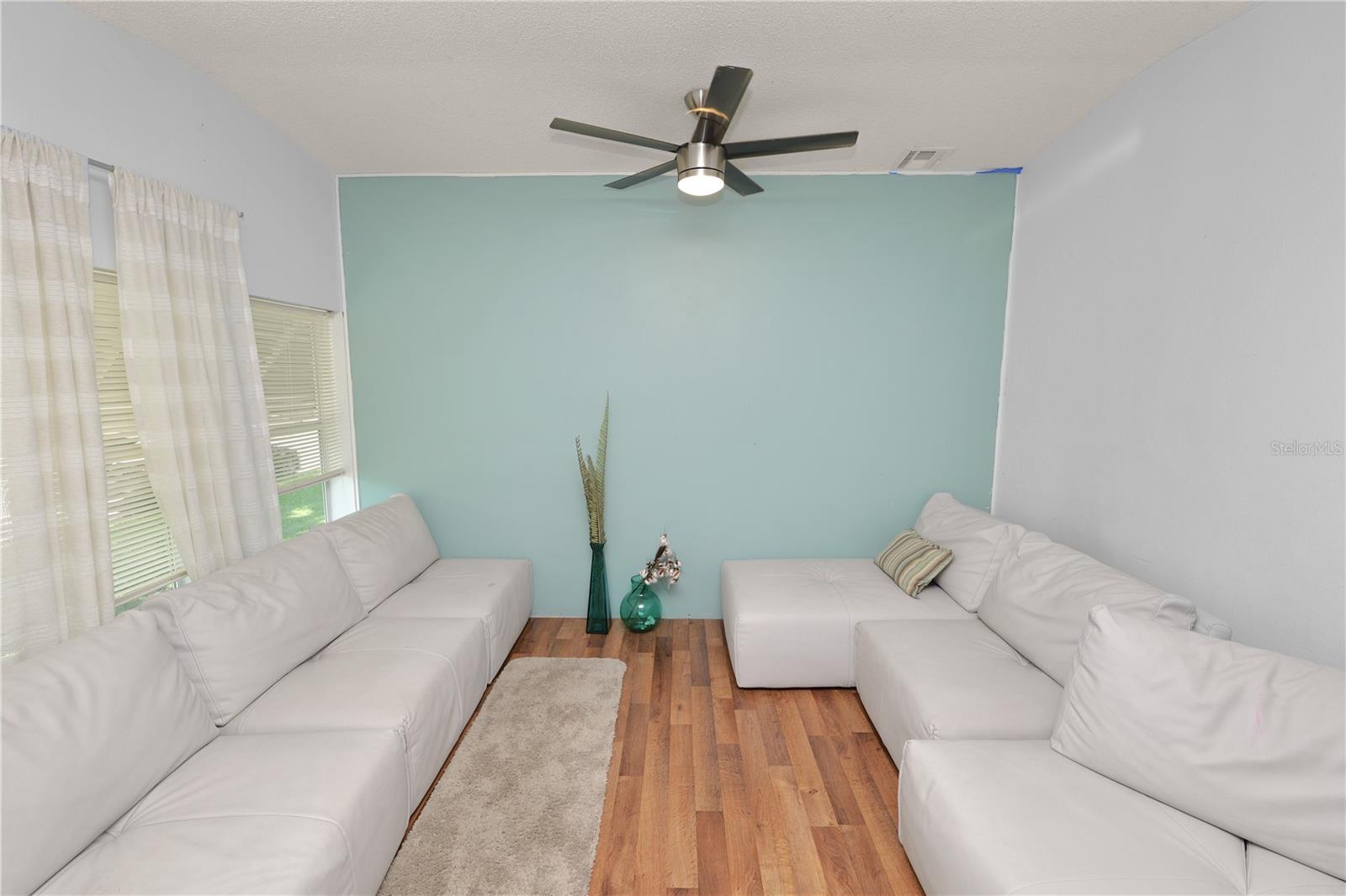 VILLAGE UNIT 04 ADD LAKELAND - Residential