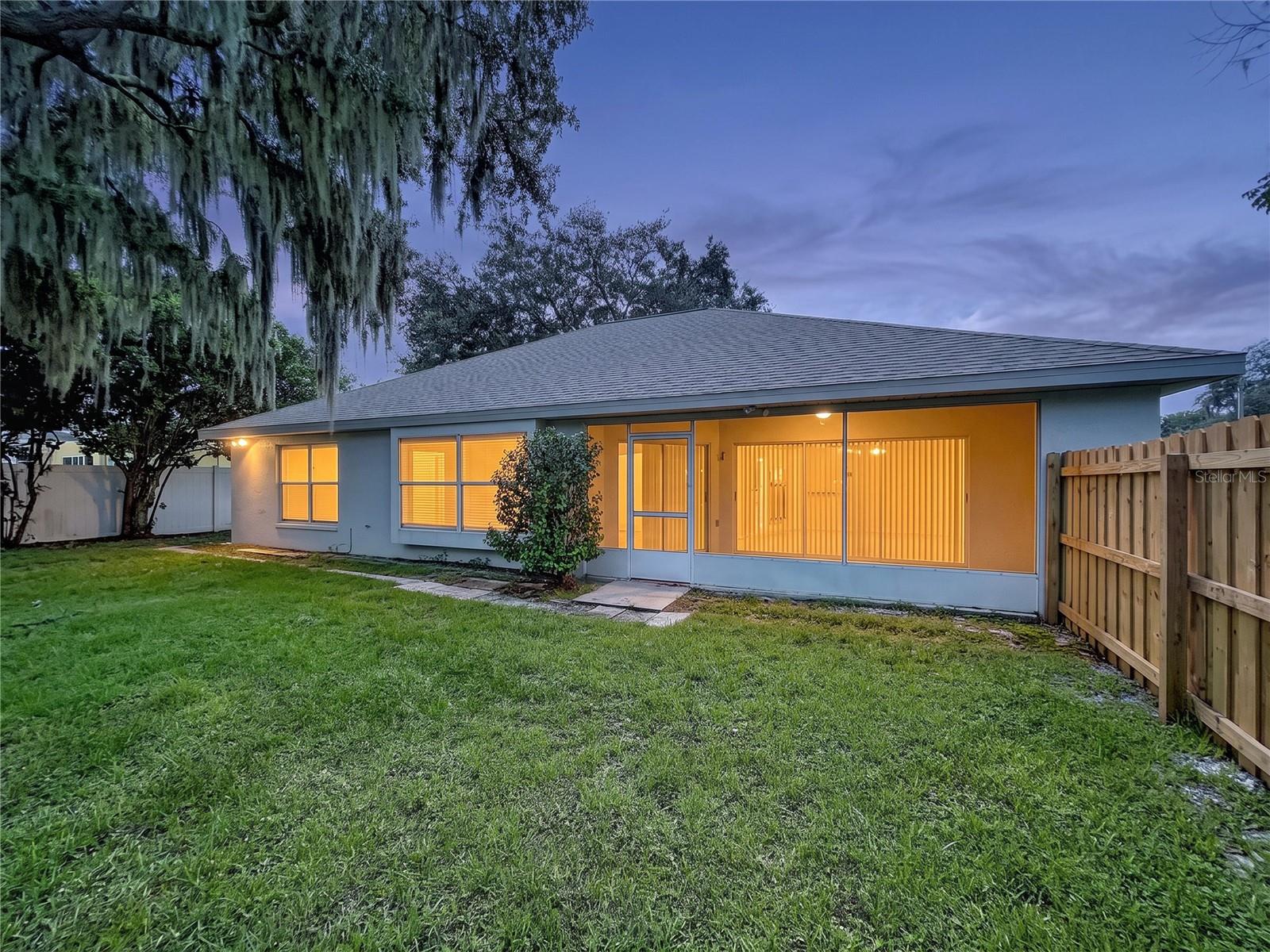 4012 THACKERY WAY
