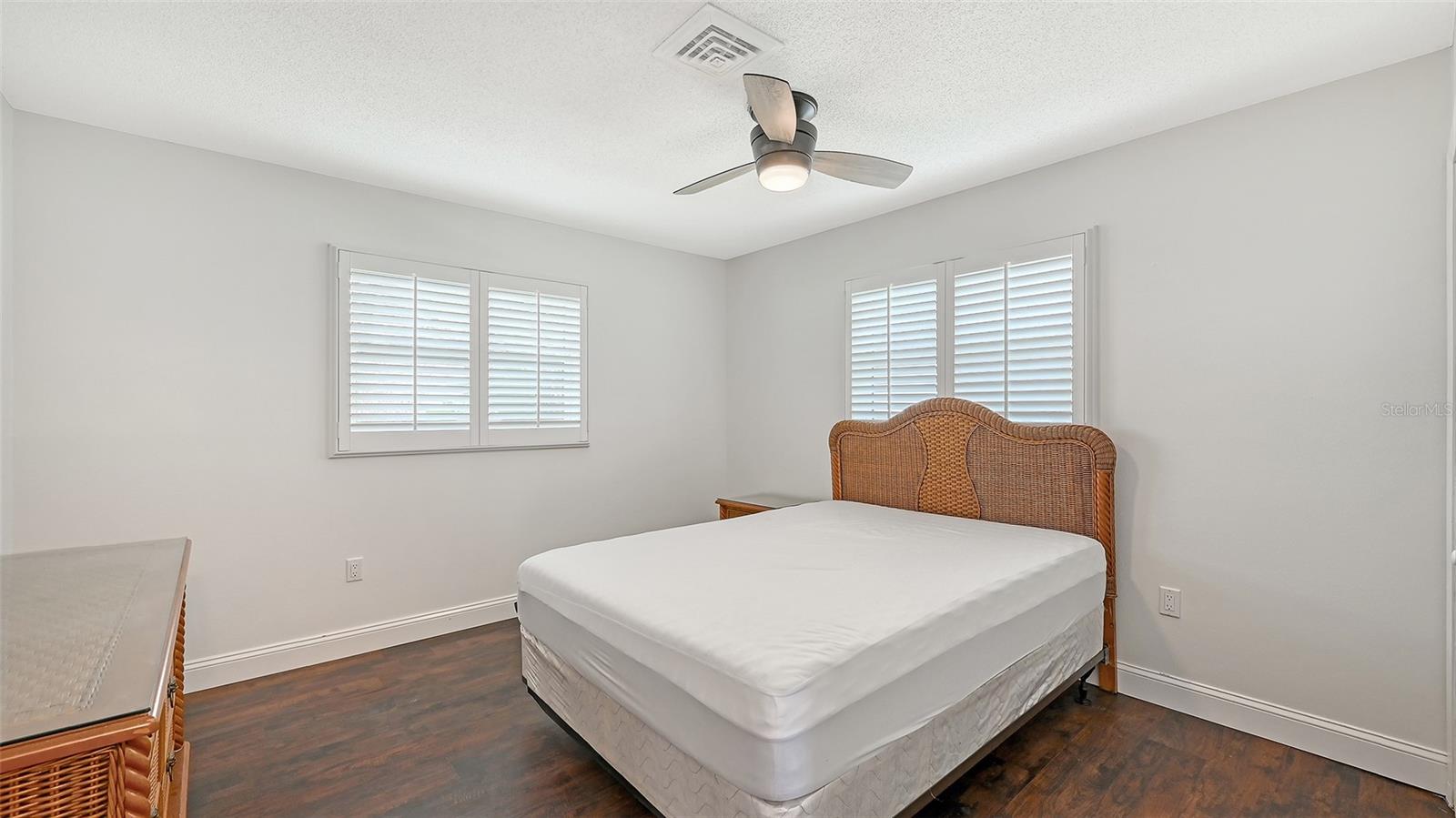 VENICE GARDENS - Residential