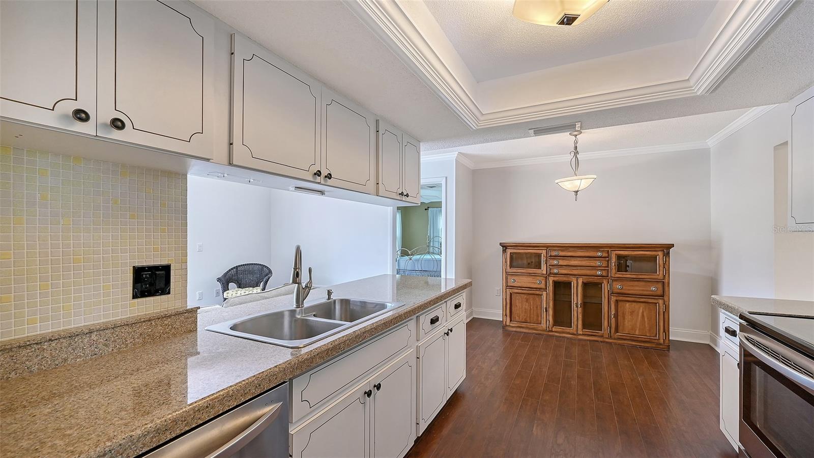 VENICE GARDENS - Residential