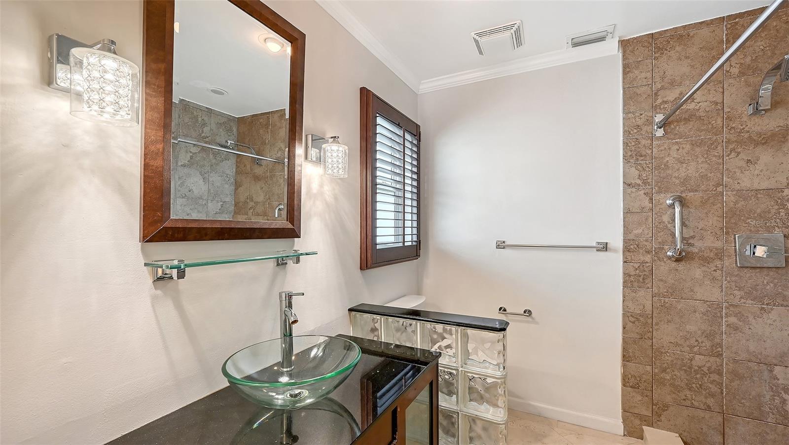 VENICE GARDENS - Residential