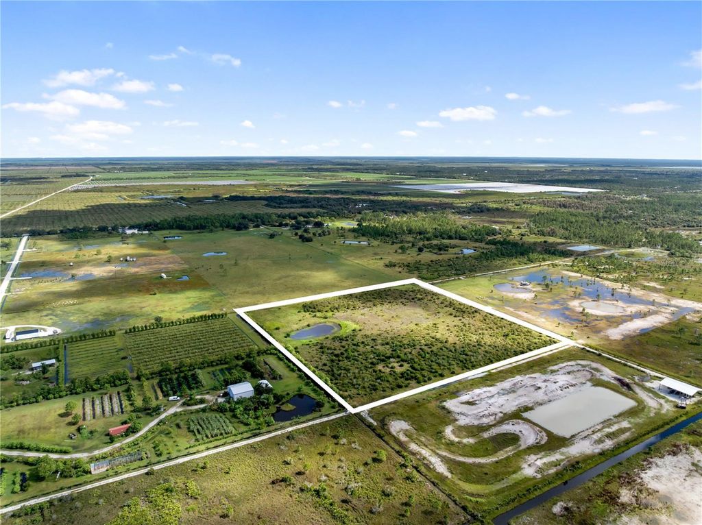 Photo of 48941 Bermont Road, Punta Gorda, FL 33982 (MLS # TB8430060)