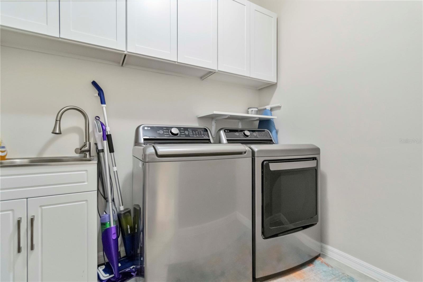 WEST VLGS PH 1 - Residential Lease
