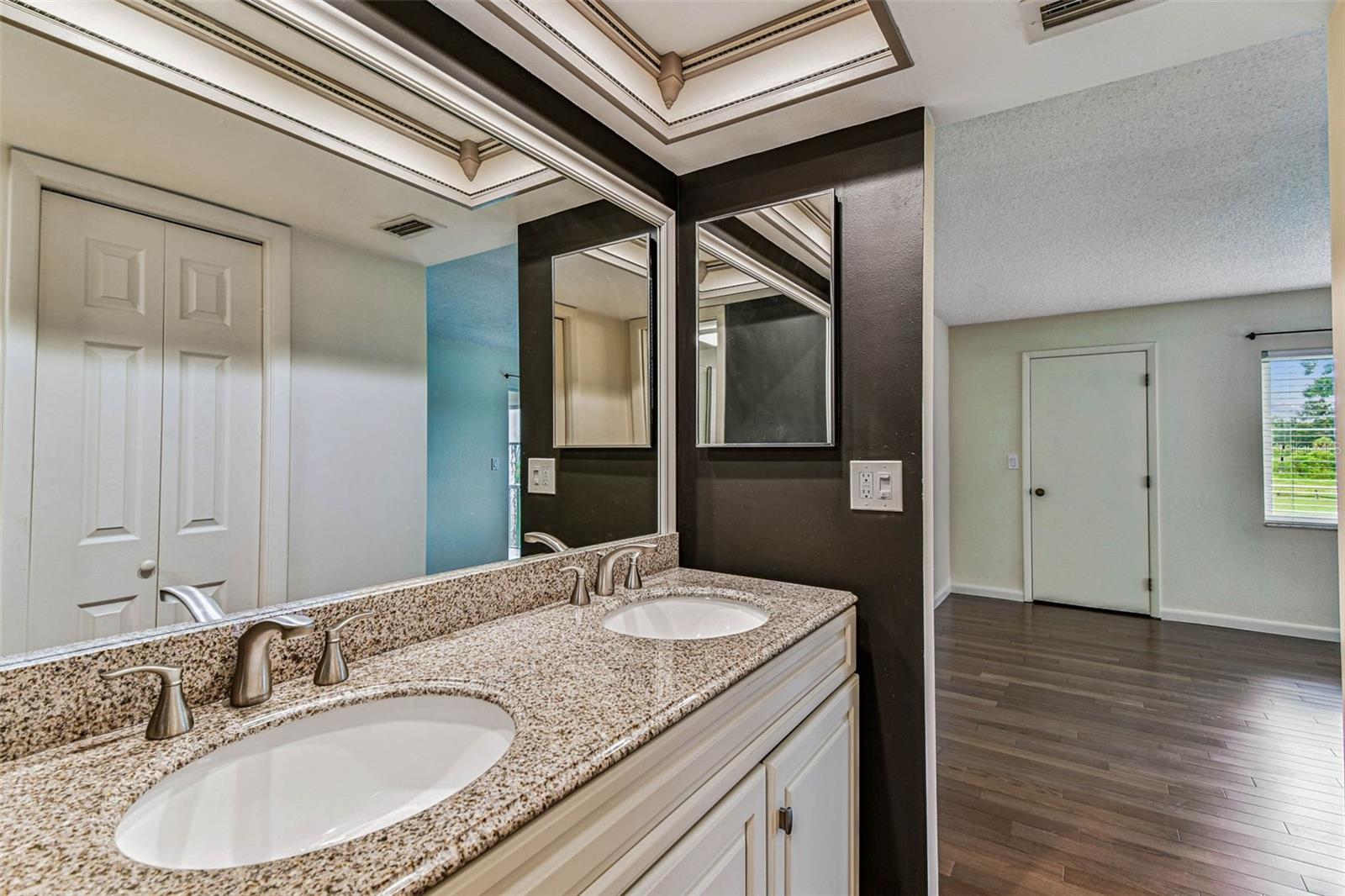 EAST LAKE WOODLANDS CONDO - Residential Lease