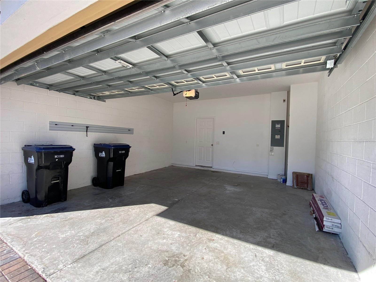 GOLDENROD RESERVE - Residential Lease