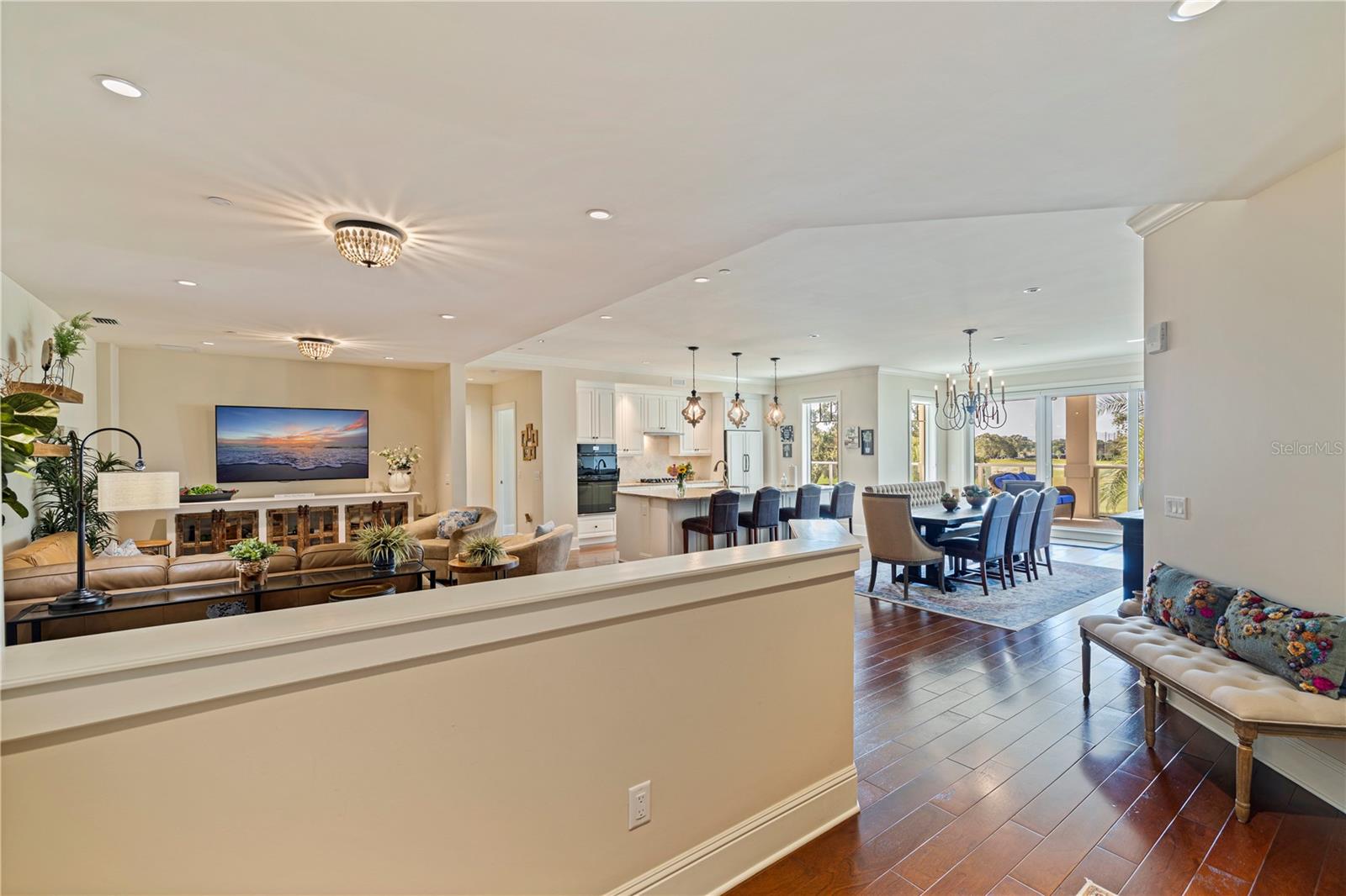 85 BELLEVIEW BOULEVARD 204