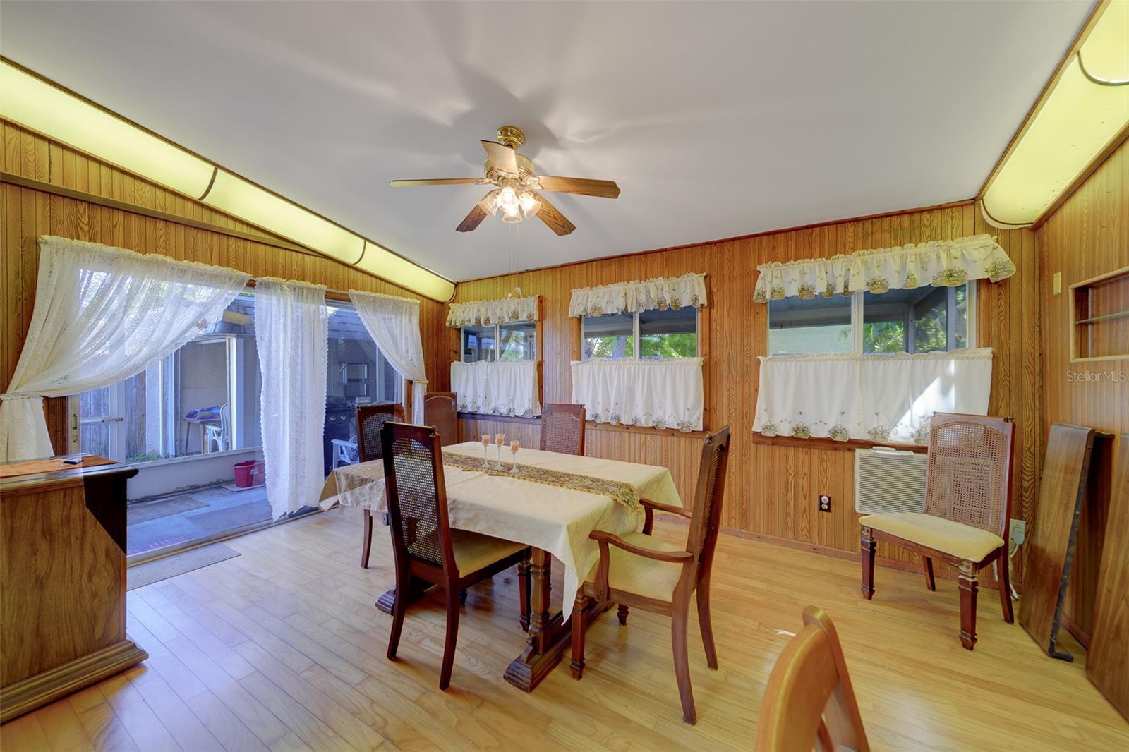 VALENCIA PARK UNIT 1 - Residential