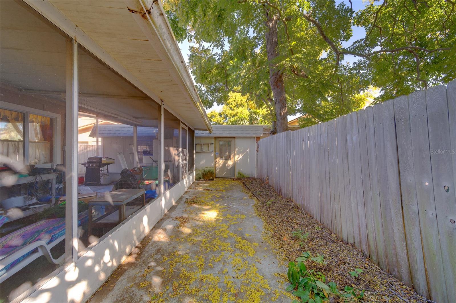 VALENCIA PARK UNIT 1 - Residential
