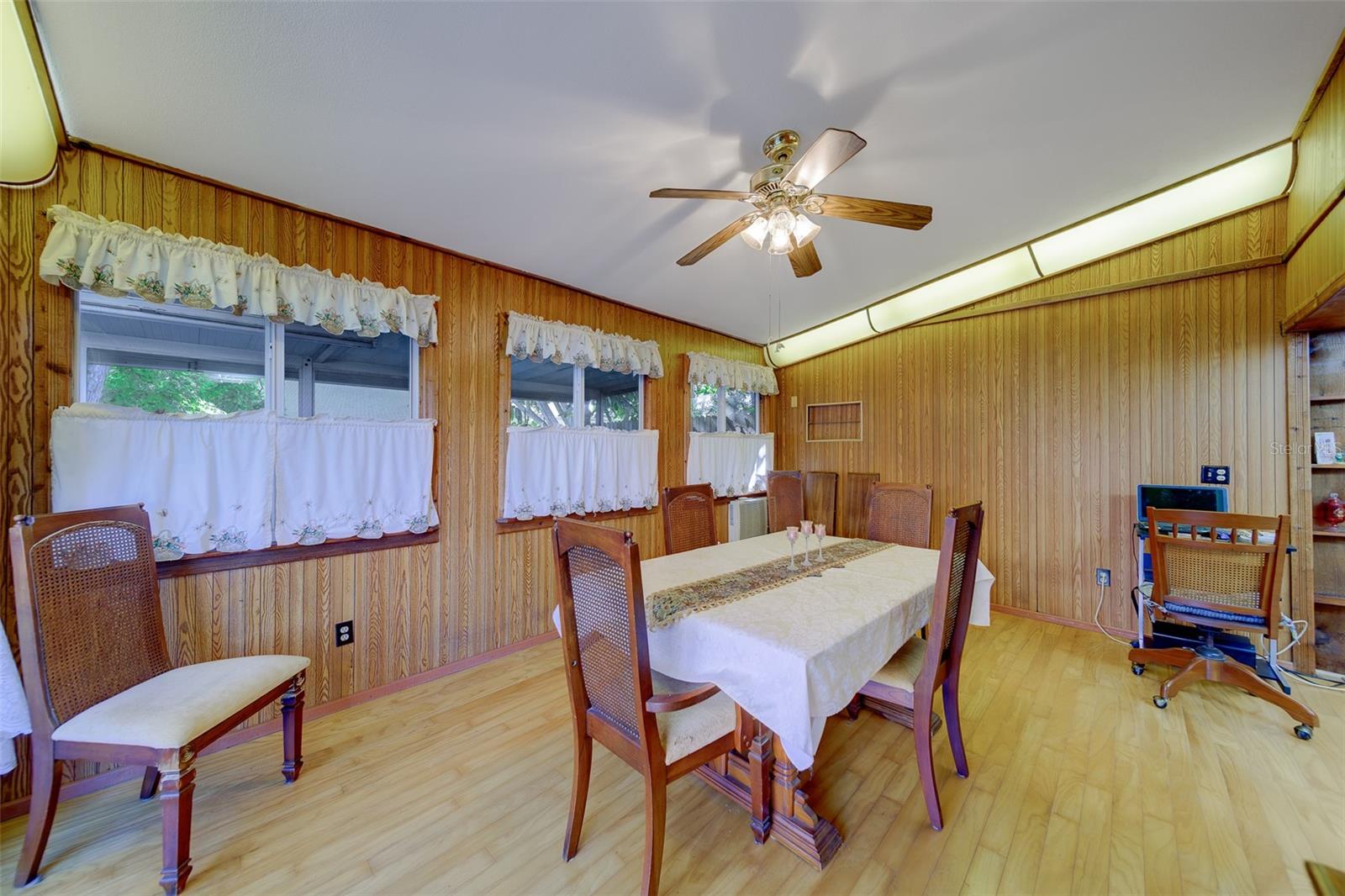 VALENCIA PARK UNIT 1 - Residential