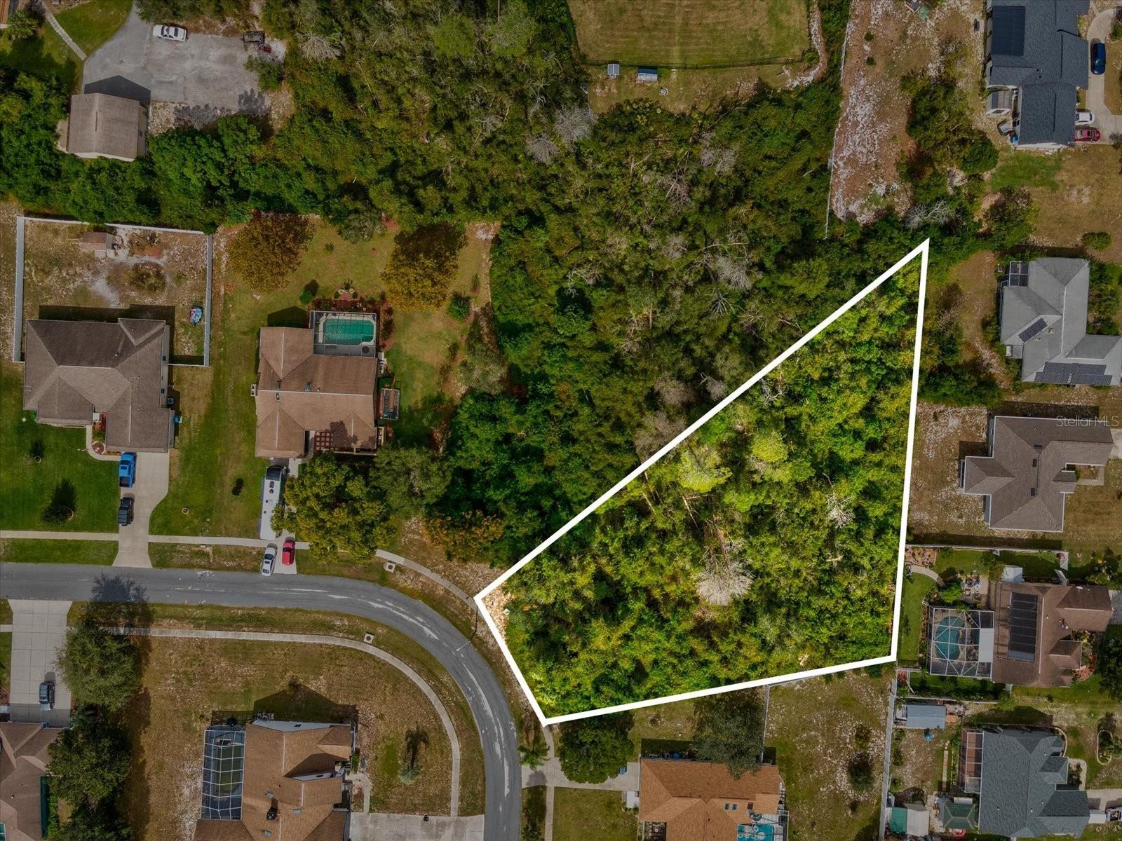 EAST LINDEN ESTATE - Land