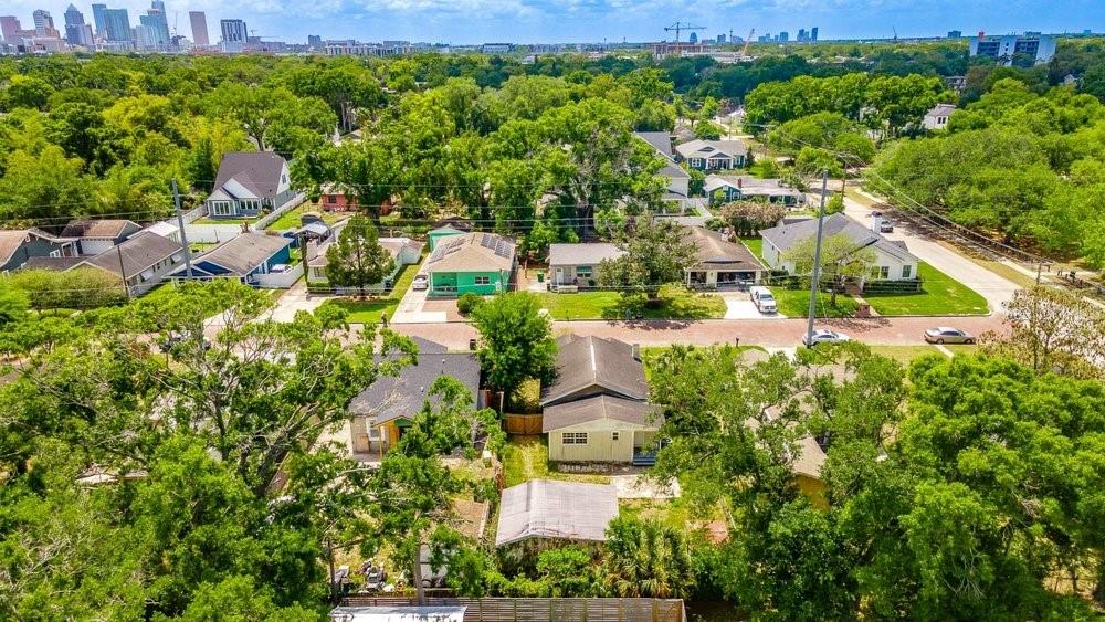 4QE | SUBURB ROYAL - Residential