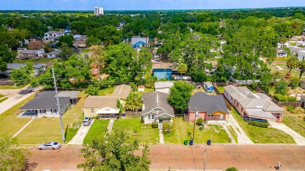 4QE | SUBURB ROYAL - Residential