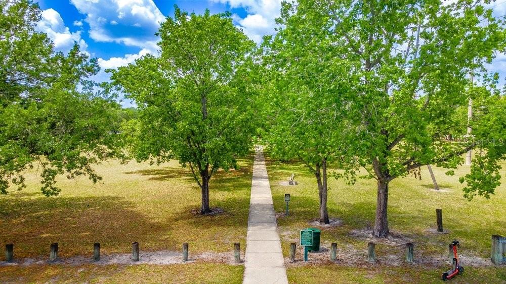 4QE | SUBURB ROYAL - Residential