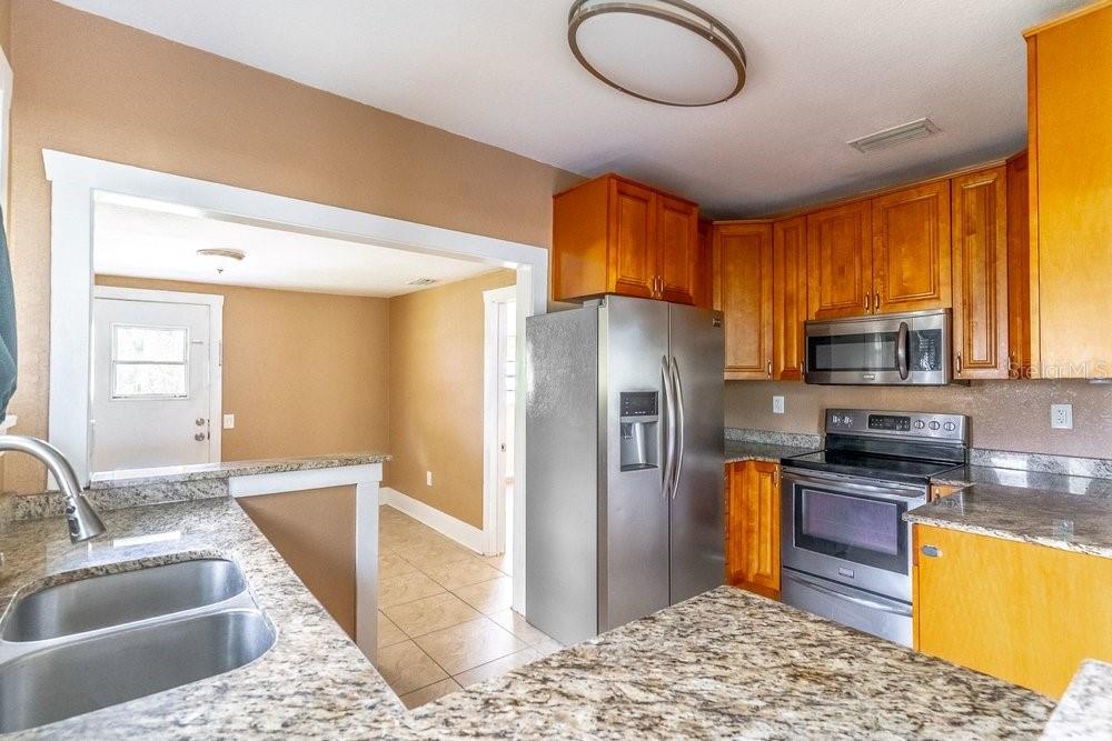 4QE | SUBURB ROYAL - Residential