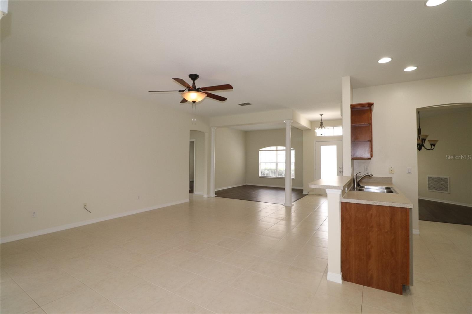 STONEYWOOD PH 11 - Residential Lease