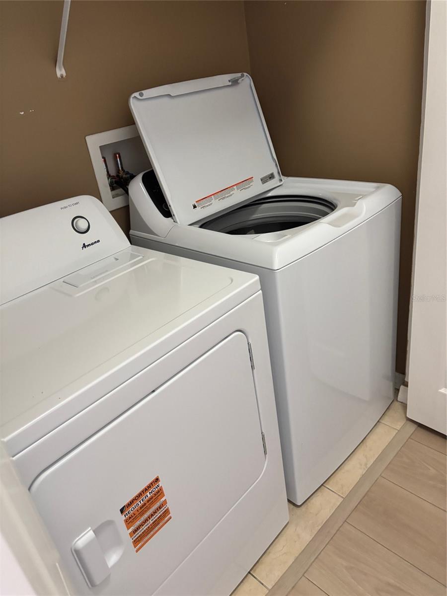 LAGO DE ORO PH 01 - Residential Lease