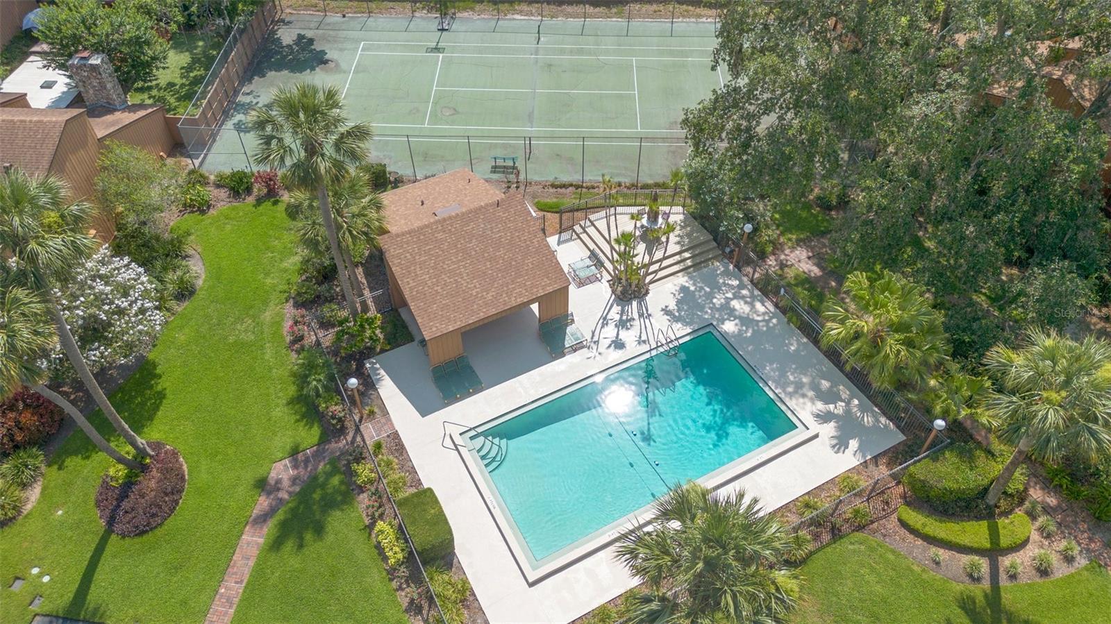 115 OAKS COURT 115