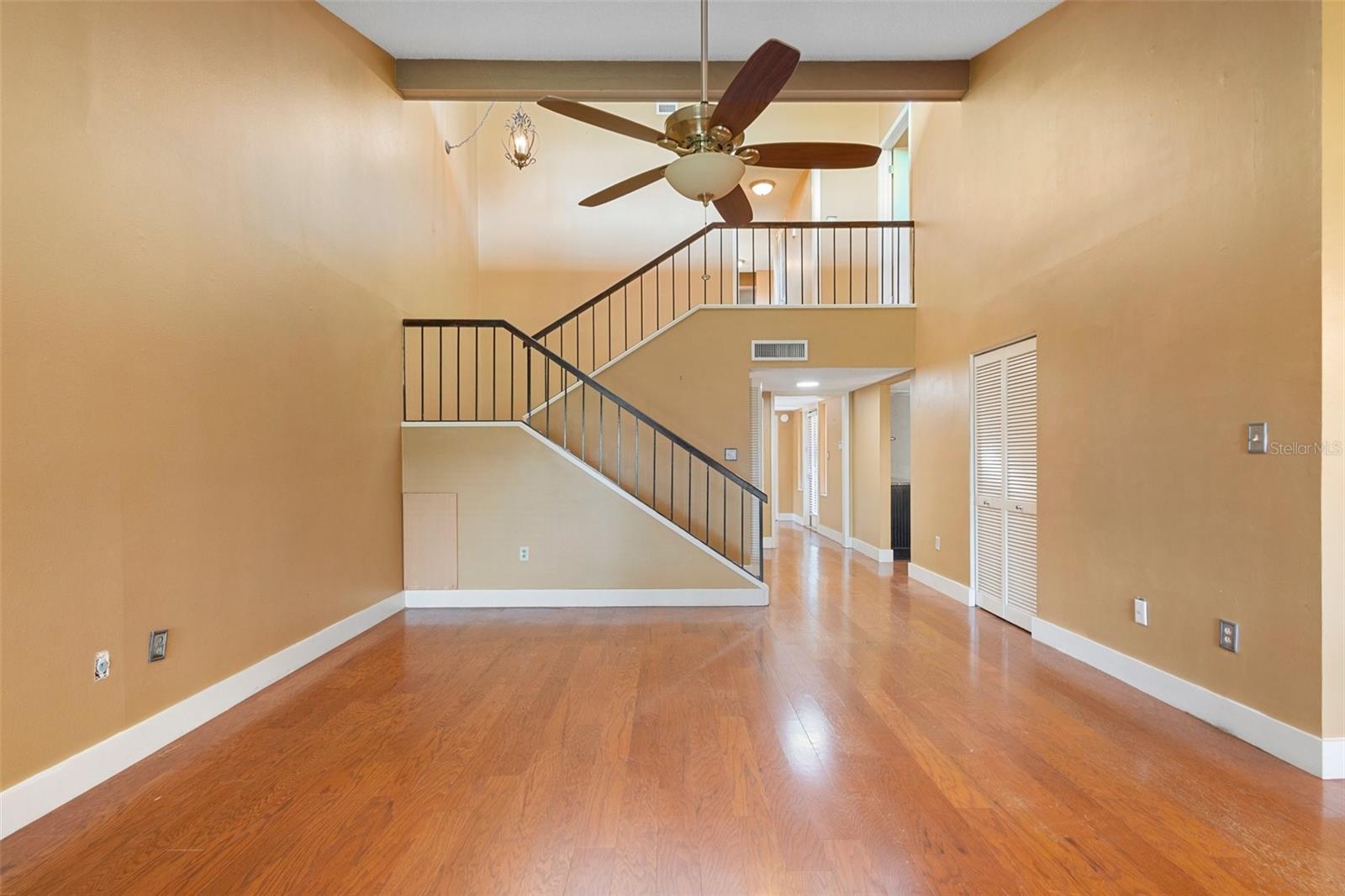 115 OAKS COURT 115