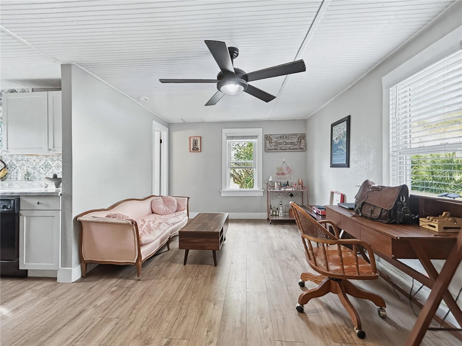 GRAND VIEW PARK - Residential Income